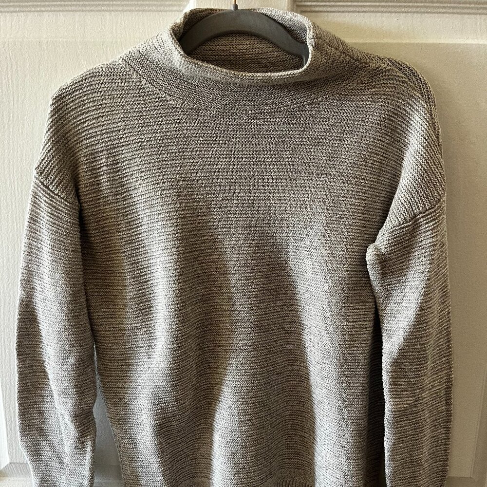 Old Navy Grey Long-Sleeve Knit Sweater